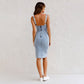 ⏰ 50% DE DESCONTO! 👗 Vestido jeans com decote em V – Um item indispensável e cheio de estilo para qualquer ocasião! ✨💙