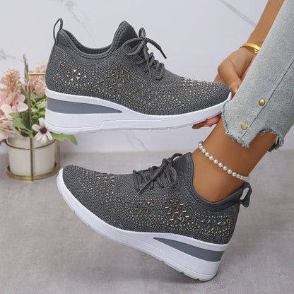 ⏰ 50% OFF! ✨ Tênis de Malha Transpirável com Strass – Conforto e Brilho para o Seu Dia a Dia! 👟💎