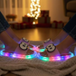 🩴✨ Pantufas iluminadas com personagens fofinhos – pisque, pise e veja a magia das luzes coloridas! Seu filho vai amar! 💡🐻